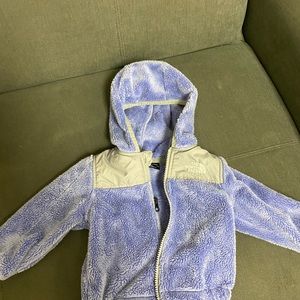 6-12 baby North face coat lite purple